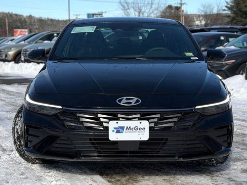 New 2026 Hyundai Elantra SEL Sport Premium image 2