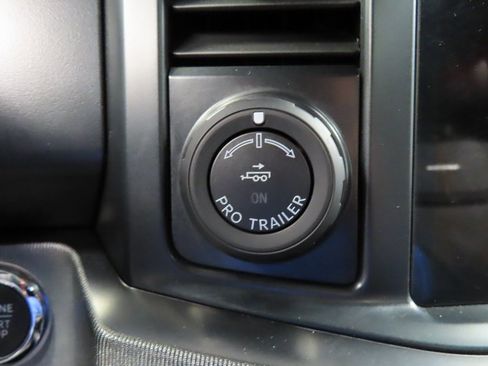 Used 2024 Ford F250 Platinum w/ FX4 Off-Road Package image 53