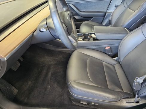 Used 2018 Tesla Model 3 Long Range RWD image 14
