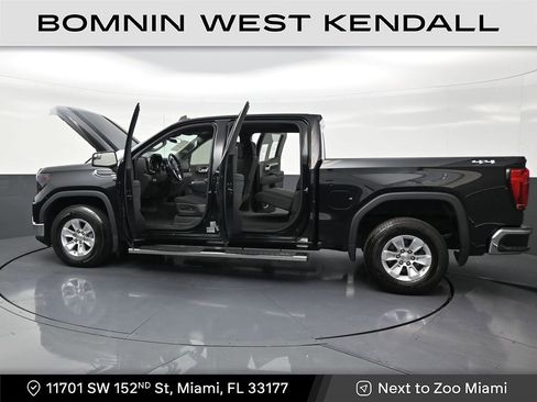 Used 2023 GMC Sierra 1500 SLE image 31