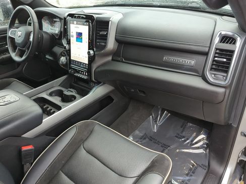 Used 2024 RAM 1500 Laramie AWD/4WD image 26