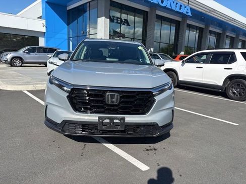 Used 2023 Honda CR-V EX-L image 3