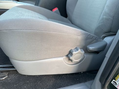 Used 2014 Toyota Tacoma 4x4 Access Cab V6 w/ SR5 Package image 16