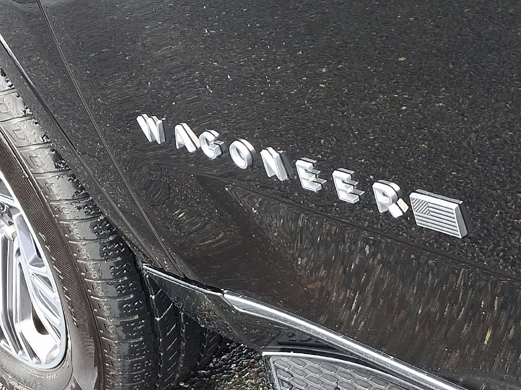 Used 2025 Jeep Wagoneer Series II w/ 8-Passenger Seating Package AWD/4WD image 31