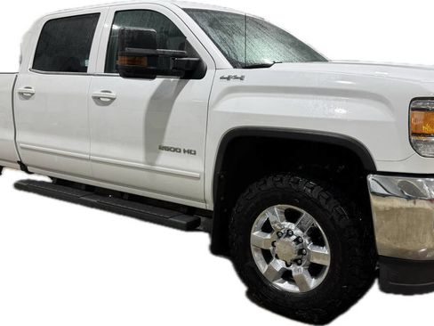 Used 2018 GMC Sierra 2500 SLE w/ SLE Fleet Preferred Package AWD/4WD image 1