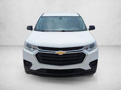 Used 2020 Chevrolet Traverse LS FWD image 2