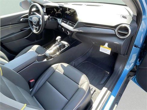 New 2025 Chevrolet Trax ACTIV w/ Driver Confidence Package image 32