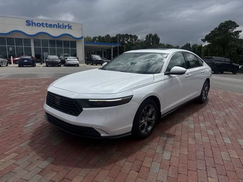 Used 2024 Honda Accord EX image 1