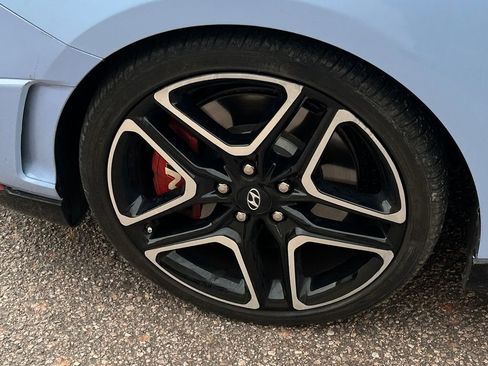 Used 2022 Hyundai Veloster N image 15