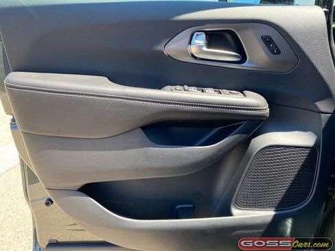 New 2027 Chrysler Pacifica Select AWD/4WD image 23