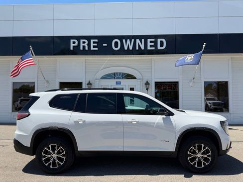 Certified 2024 GMC Acadia AT4 AWD/4WD image 4