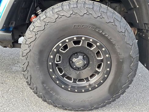 Used 2021 Jeep Gladiator Mojave w/ Dual Top Group image 28