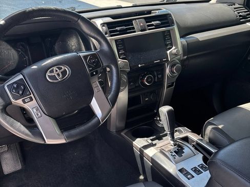 Used 2024 Toyota 4Runner SR5 Premium w/ SR5 Premium Package AWD/4WD image 2
