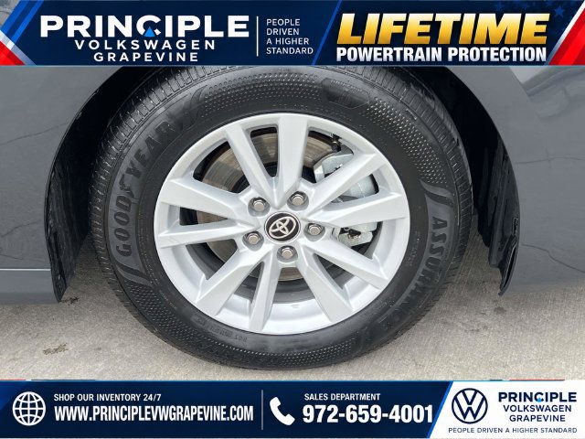 Used 2026 Toyota Camry LE FWD image 3