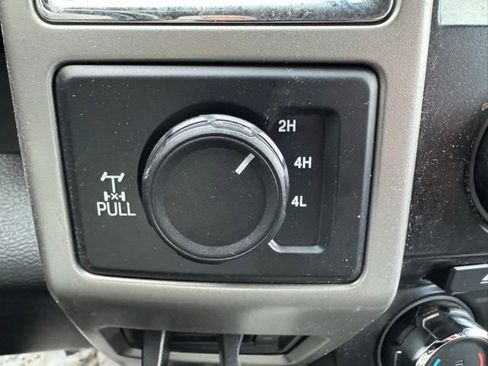 Used 2017 Ford F250 Lariat w/ Lariat Value Package image 23