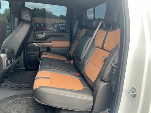 Used 2022 Chevrolet Silverado 3500 High Country w/ LPO, Hitch Package AWD/4WD image 13
