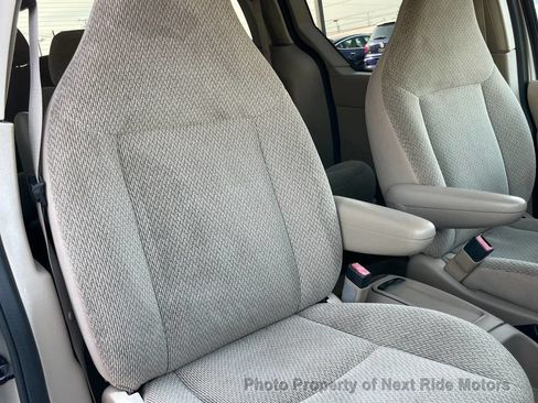 Used 2002 Ford Windstar LX FWD image 19