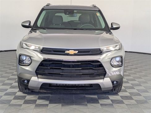 Used 2023 Chevrolet TrailBlazer LT w/ Convenience Package image 3