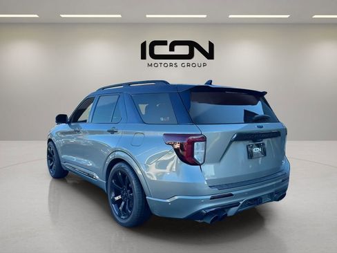 Used 2020 Ford Explorer ST w/ ST Street Pack image 5