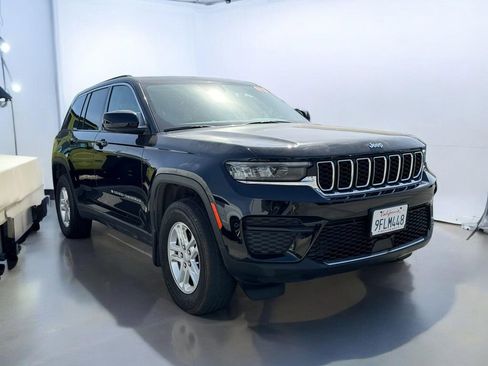 Used 2023 Jeep Grand Cherokee Laredo w/ MOPAR Finishing Package image 15