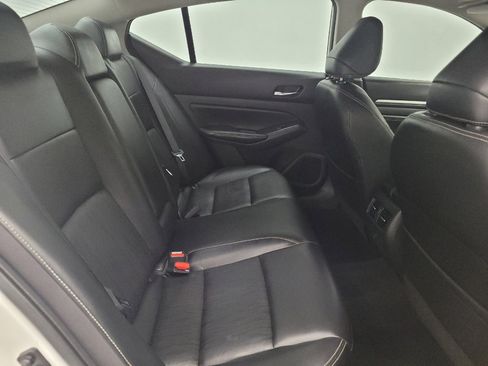 Used 2019 Nissan Altima 2.5 Platinum FWD image 19
