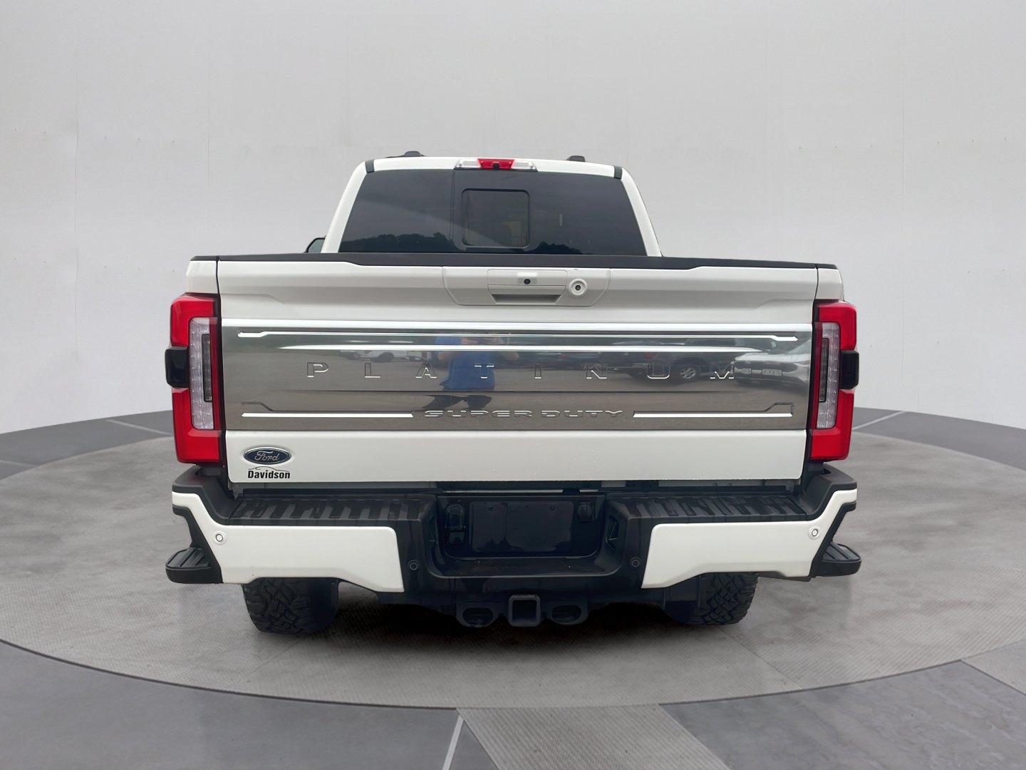 Used 2026 Ford F350 Platinum w/ Platinum Plus Package AWD/4WD image 4