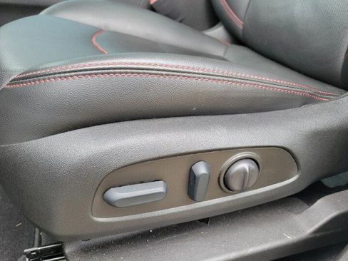 Used 2022 Chevrolet Equinox RS w/ RS Leather Package image 24