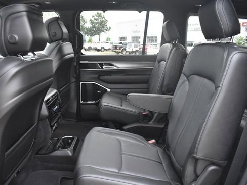 New 2026 Jeep Grand Wagoneer Limited AWD/4WD image 16
