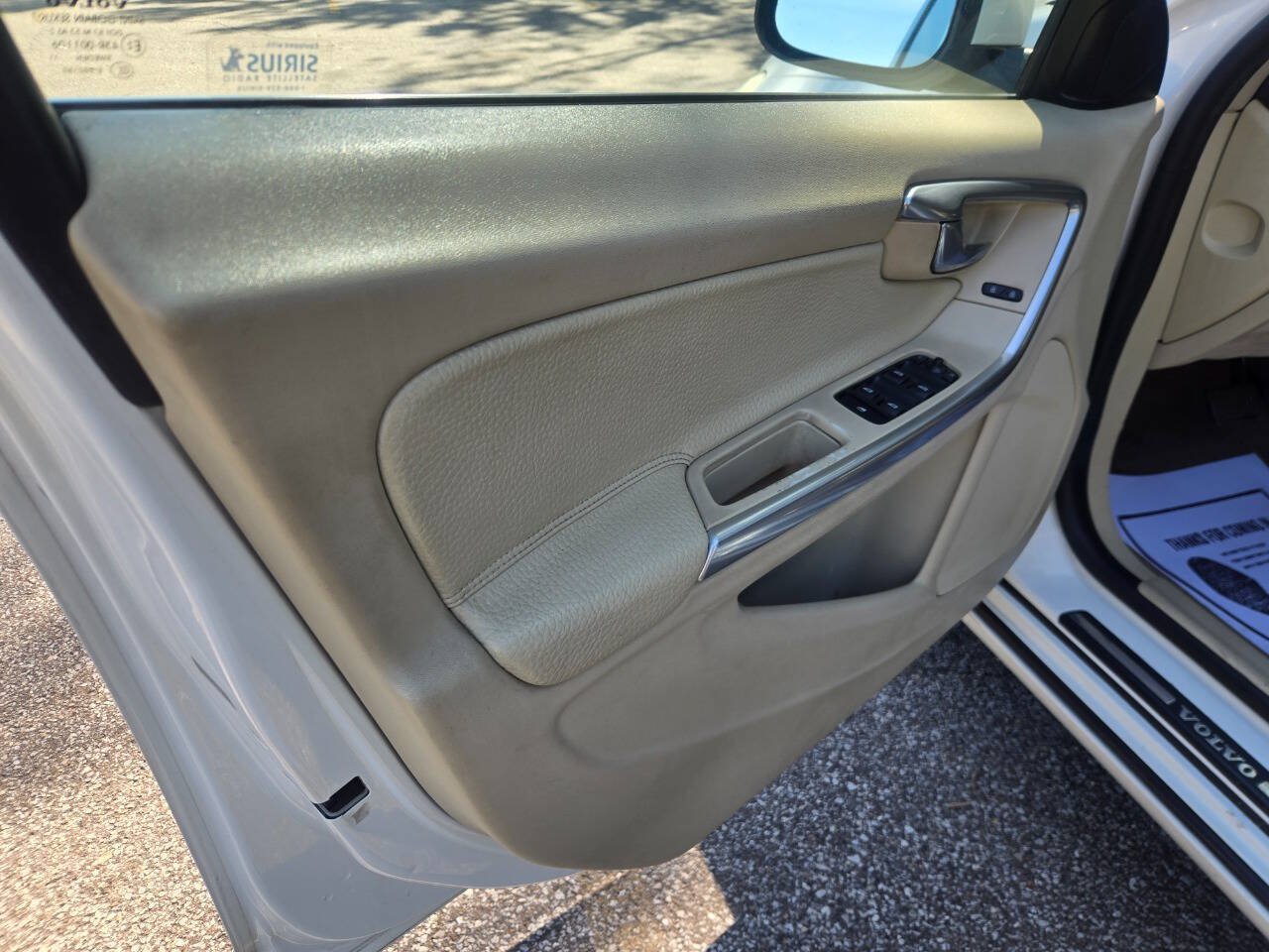 Used 2012 Volvo S60 T5 w/ Climate Pkg FWD image 18