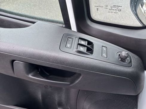Used 2024 RAM ProMaster 2500 w/ Convenience Group FWD image 31