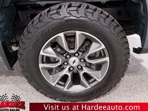 Used 2025 Chevrolet Silverado 1500 LT AWD/4WD image 10