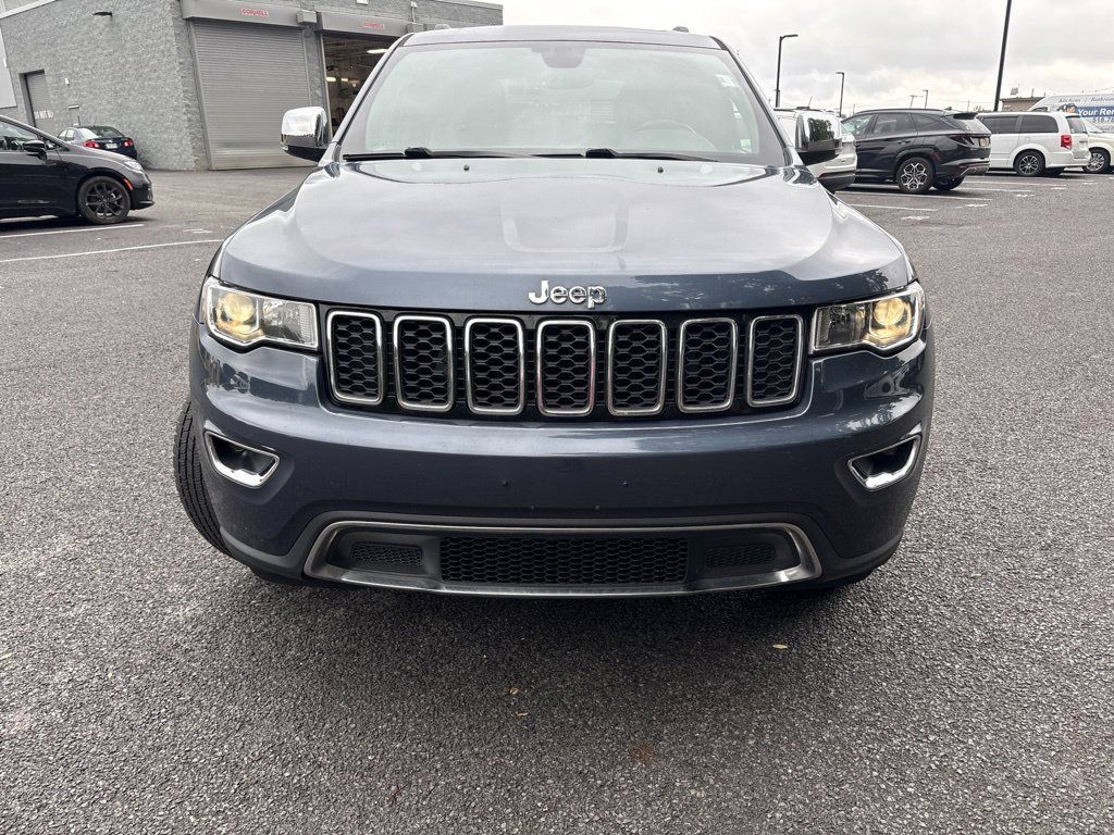 Used 2021 Jeep Grand Cherokee Limited w/ Trailer Tow Group IV AWD/4WD image 2
