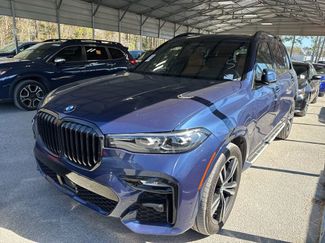 Used 2022 BMW X7 xDrive40i w/ M Sport Package video 2