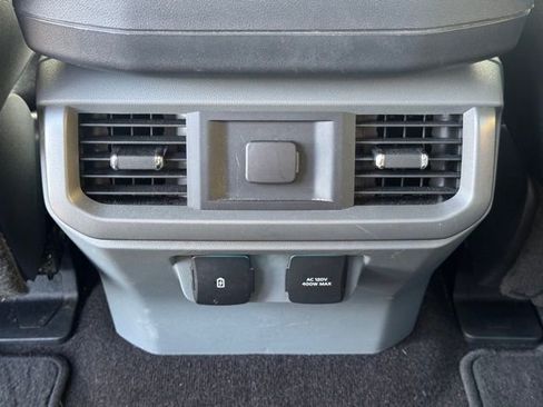 Used 2022 Ford F150 Lariat w/ Equipment Group 501A Mid image 12