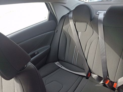 New 2026 Hyundai Elantra Blue image 12