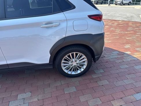 Used 2021 Hyundai Kona SEL w/ Cargo Package FWD image 6