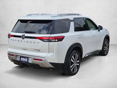 Used 2025 Nissan Pathfinder Platinum AWD/4WD image 5