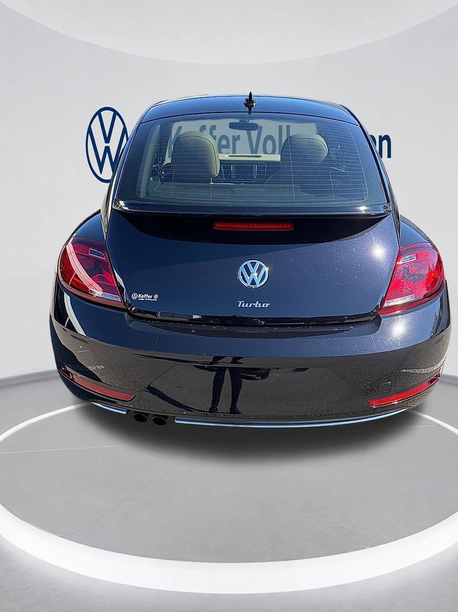Used 2018 Volkswagen Beetle 2.0T SE FWD image 3