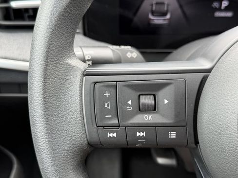 Used 2026 Nissan Kicks SV FWD image 22