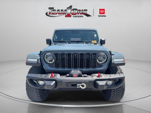 Used 2024 Jeep Wrangler Unlimited Rubicon image 4