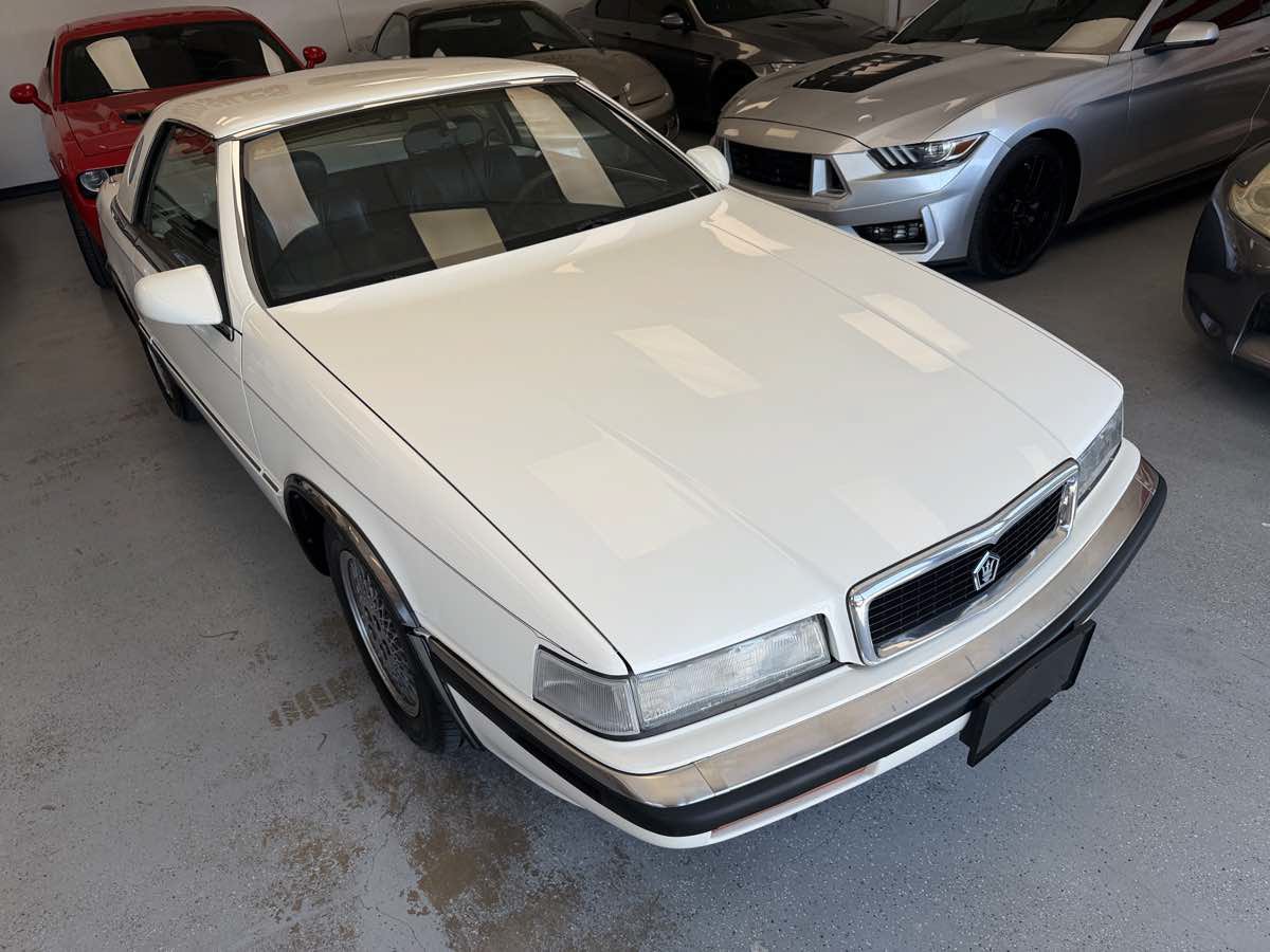 Used 1990 Chrysler TC by Maserati FWD image 8