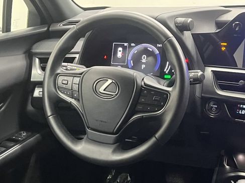 Certified 2025 Lexus UX 300h FWD image 15