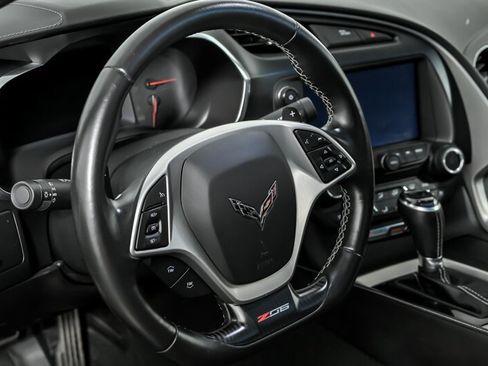 Used 2015 Chevrolet Corvette Z06 w/ 2LZ Preferred Equipment Group image 24