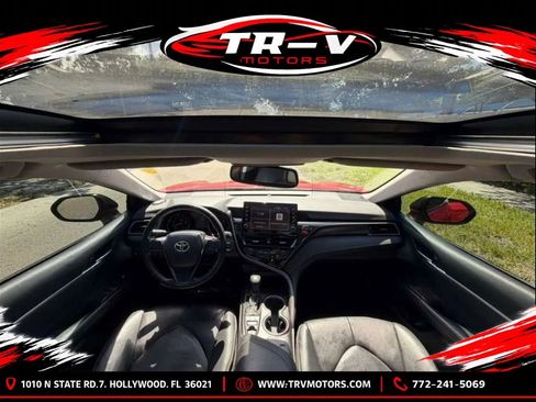 Used 2021 Toyota Camry XSE FWD image 10