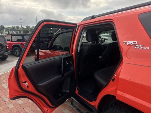 Used 2024 Toyota 4Runner TRD Off-Road Premium w/ Moonroof Package AWD/4WD image 27