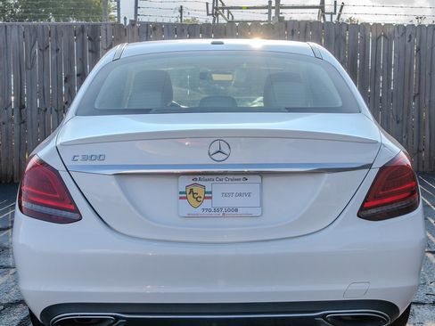 Used 2019 Mercedes-Benz C 300 Sedan image 4