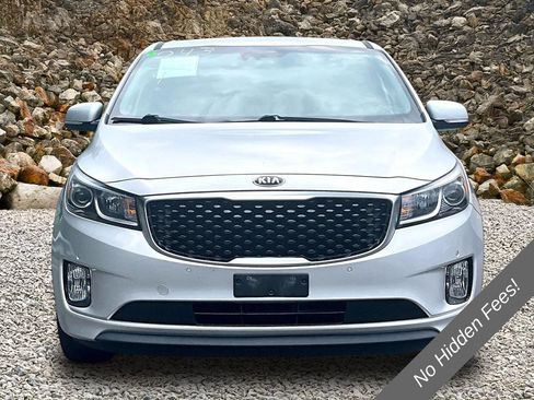Used 2018 Kia Sedona EX FWD image 3