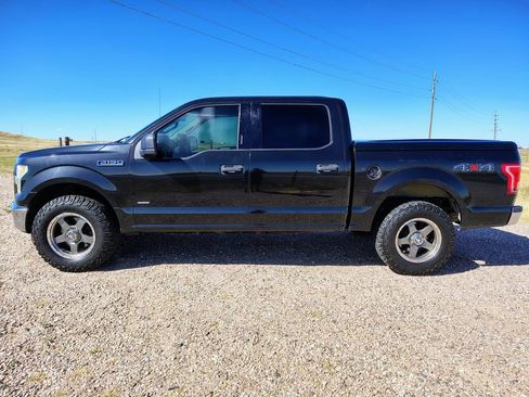 Used 2015 Ford F150 XLT AWD/4WD image 2