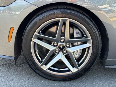 Used 2025 Ford Mustang GT Premium RWD image 8