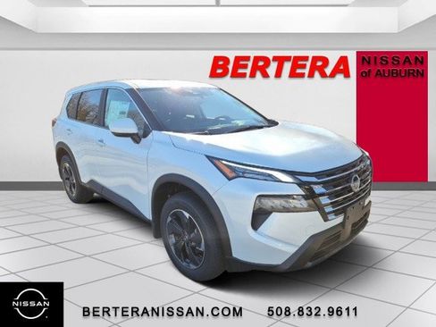 New 2026 Nissan Rogue SV w/ Cold Weather Package image 4